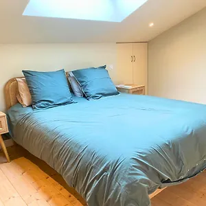  Apartment Oustau De Marie France